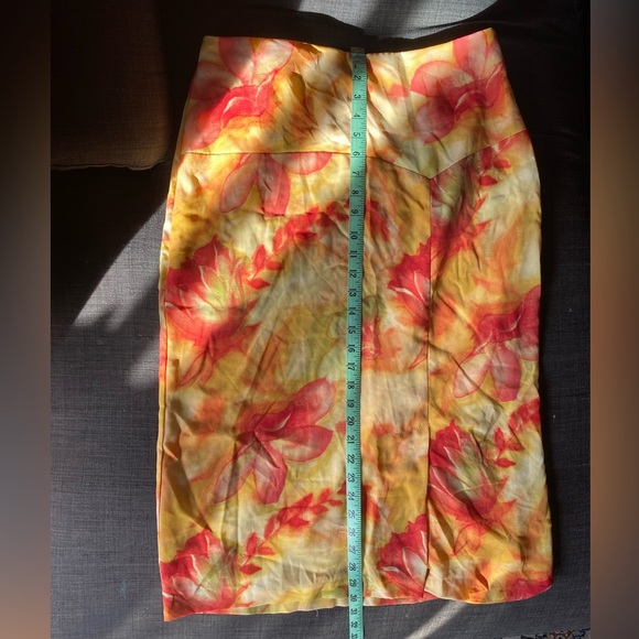 90s Midi Skirt - Picture 3 of 7